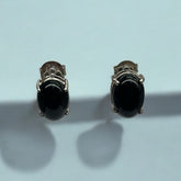 Brinco Ródio com Pedra Oval ônix